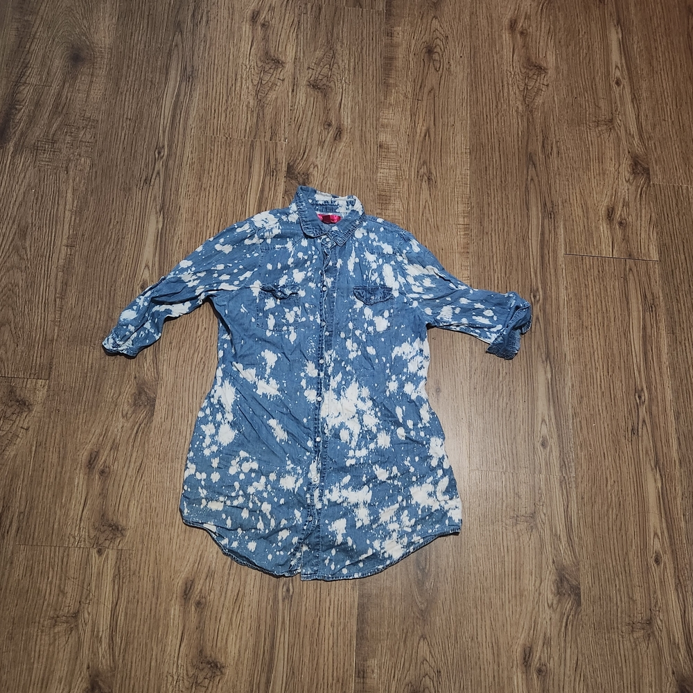 Almost Famous Blue Bleached Denim Button-Down Shirt